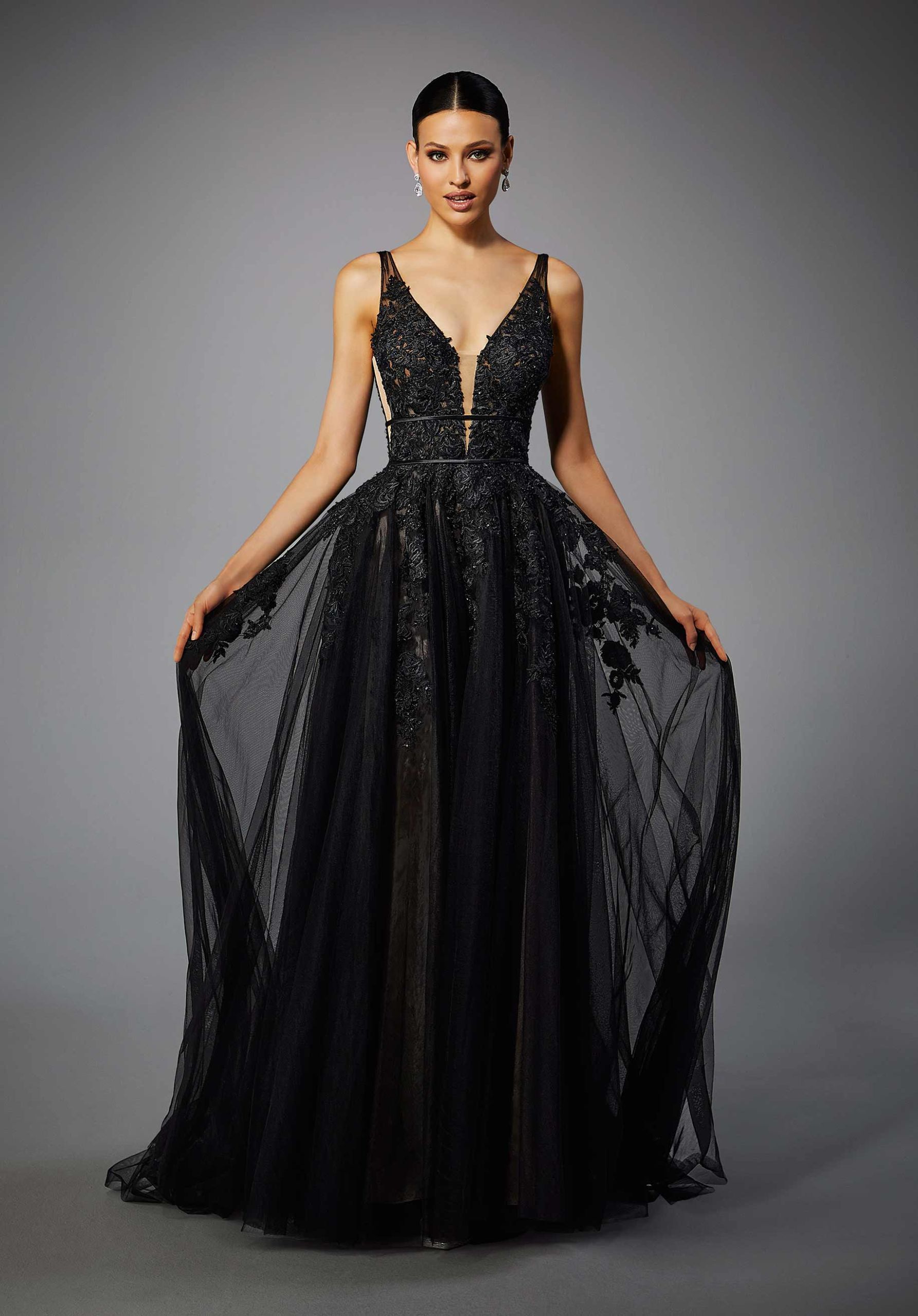 black a-line wedding dress ideas