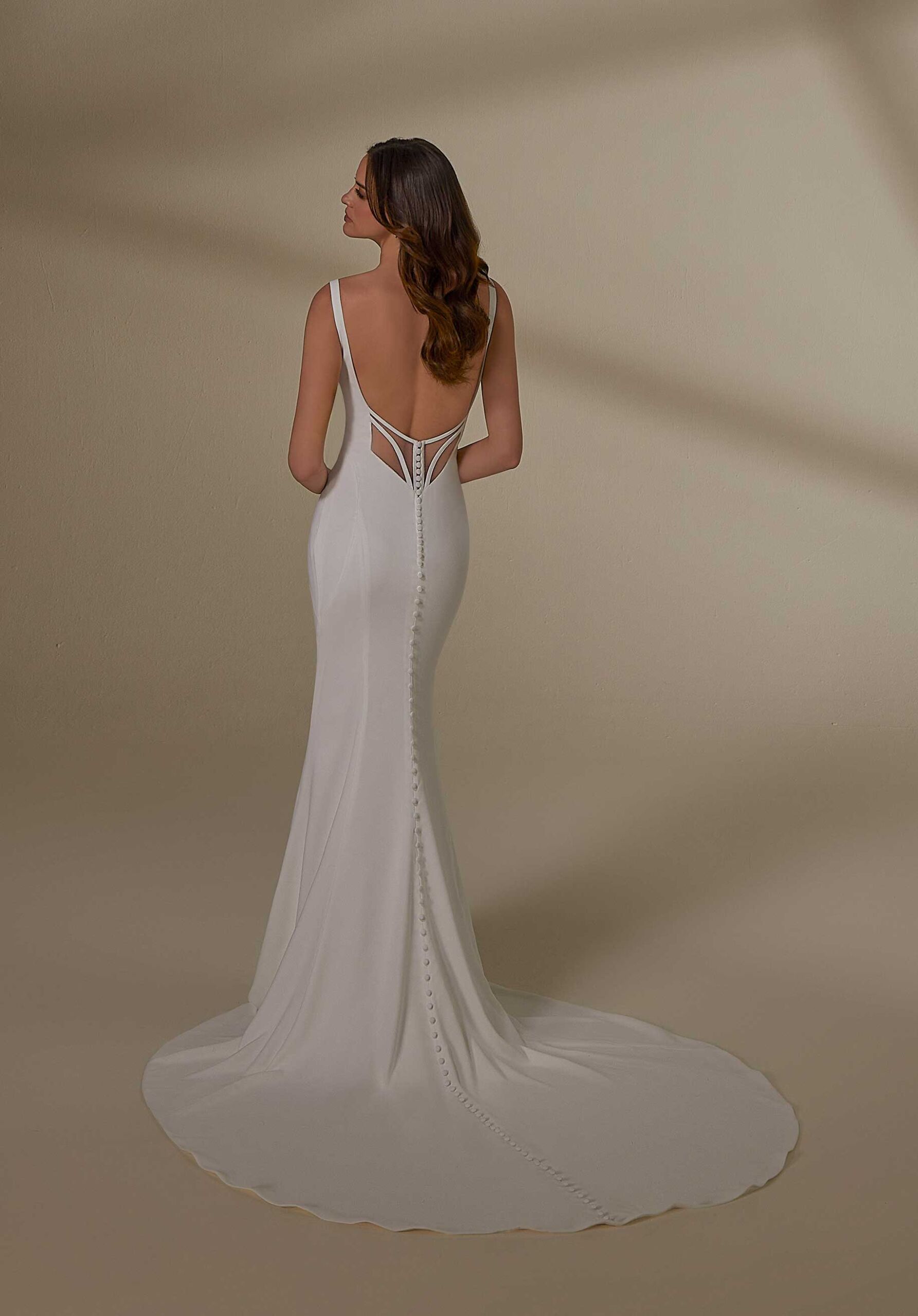 simple backless wedding dress ideas