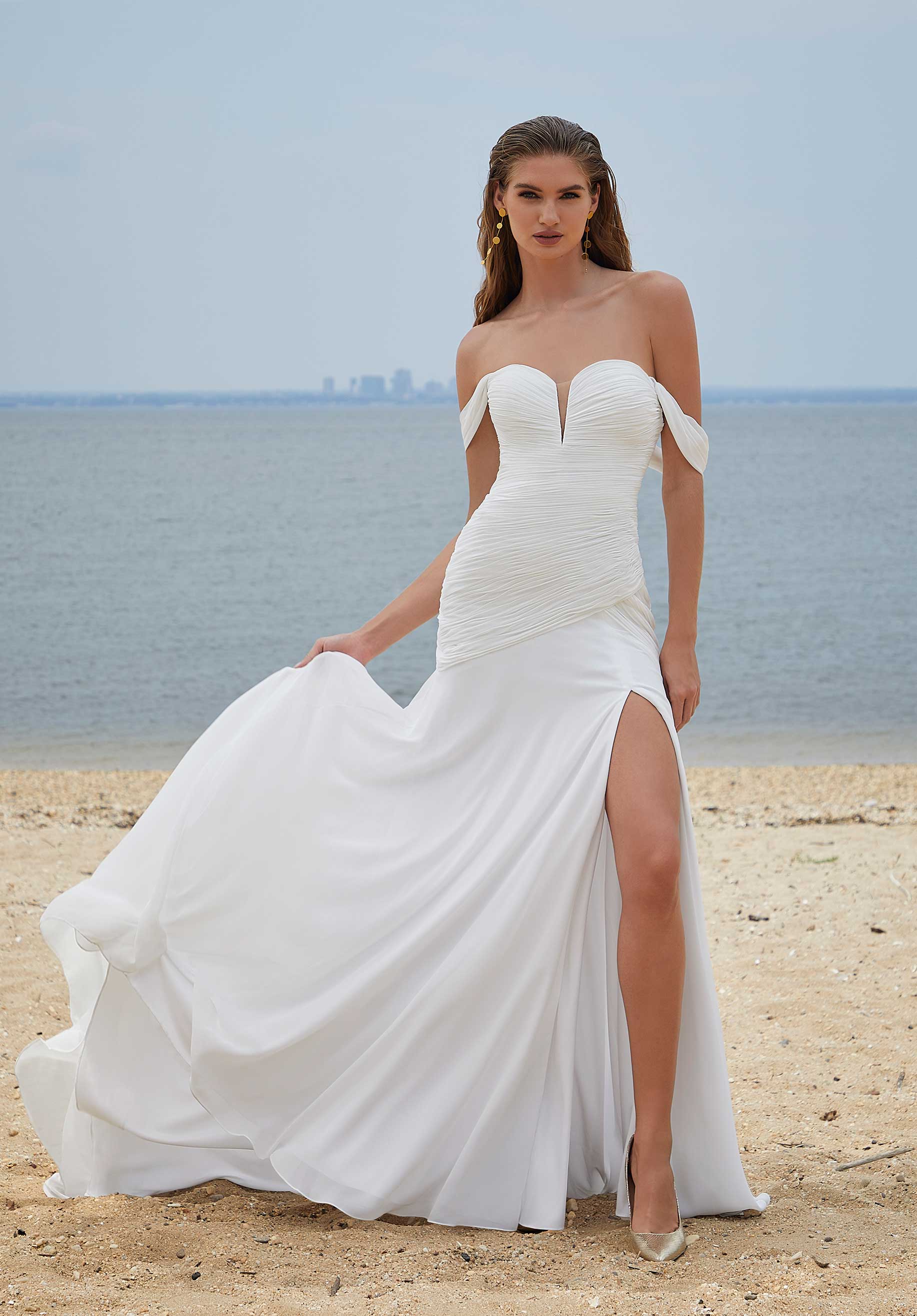 unique beach wedding dress ideas